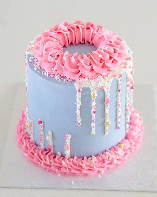 Простой декор торта на день рождения девочке #cake hashtag on Instagram * Photos and Videos Pretty birthday cakes, Cake, Past