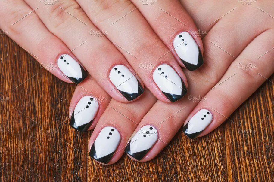 Простой дизайн ногтей Black and white nail art containing nail art, manicure, and nail White nail art,