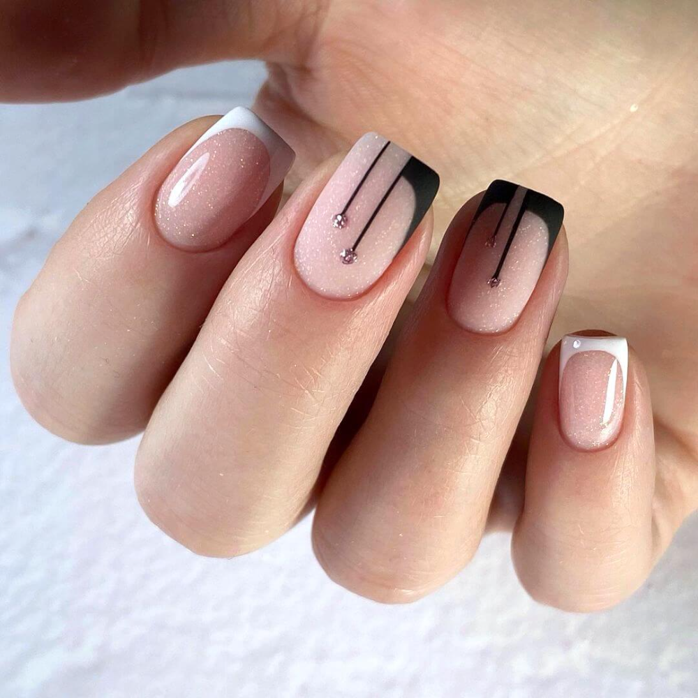 Простой маникюр квадратной формы 35 Modern And Creative Designs For French Nail Art French tip nail designs, Fren