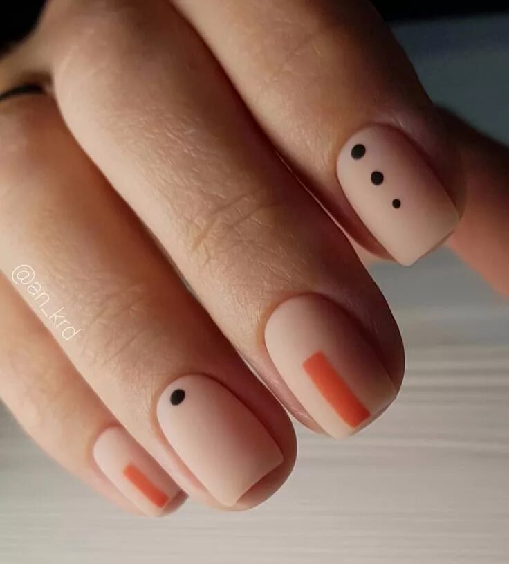 Простой маникюр на короткие Heart Dog Toy Penelope's Pretty Ornaments Minimalist nail art, Minimal nails, Ma