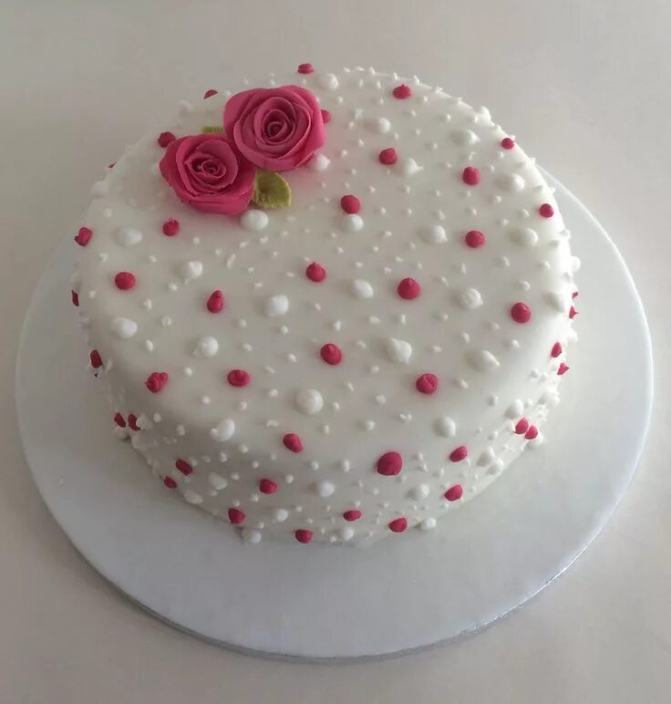 Простой торт для начинающих с фото Torta sencilla y hermosa Simple cake designs, Cake decorating, Cake decorating d