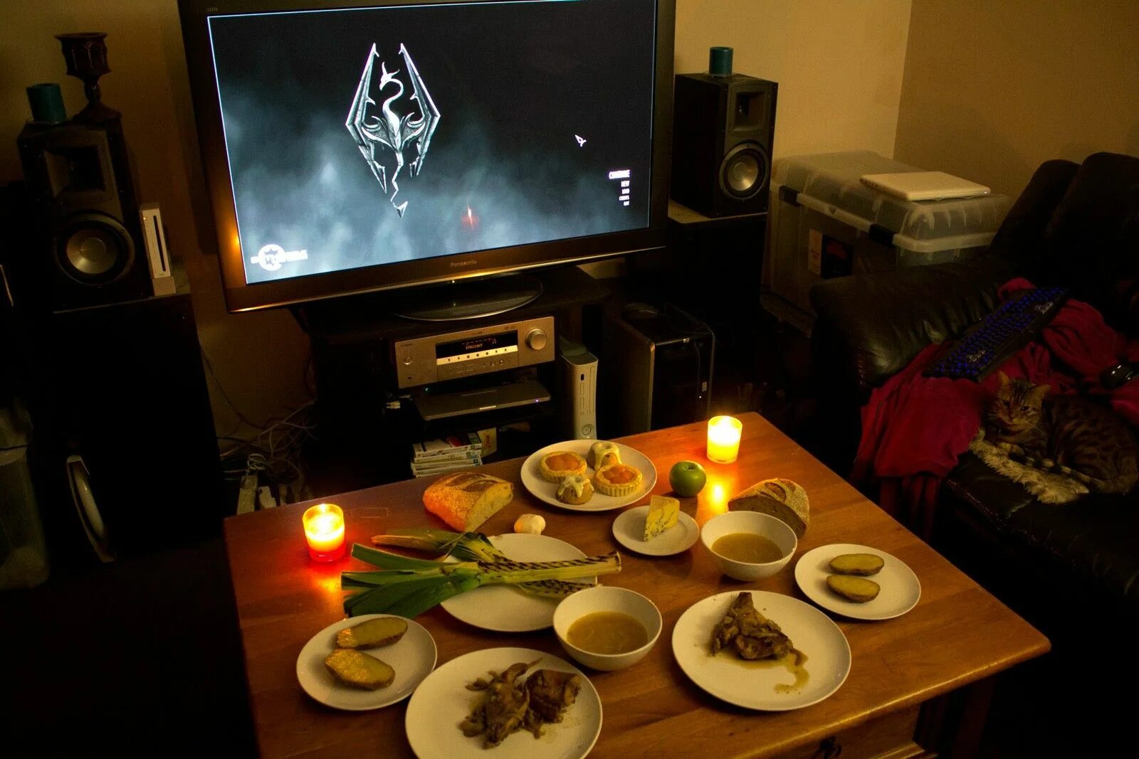 Простой ужин с фото So we made a Skyrim-themed meal for dinner last night. Skyrim food, Geek food, F