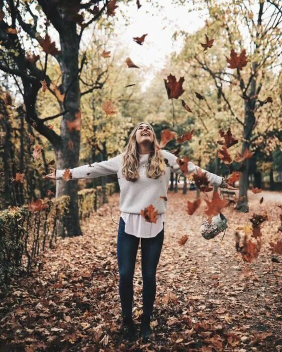 Простые идеи для фото осенью 12 Most Instagram Worthy Spots To Visit This Fall - Society19 Autumn photography