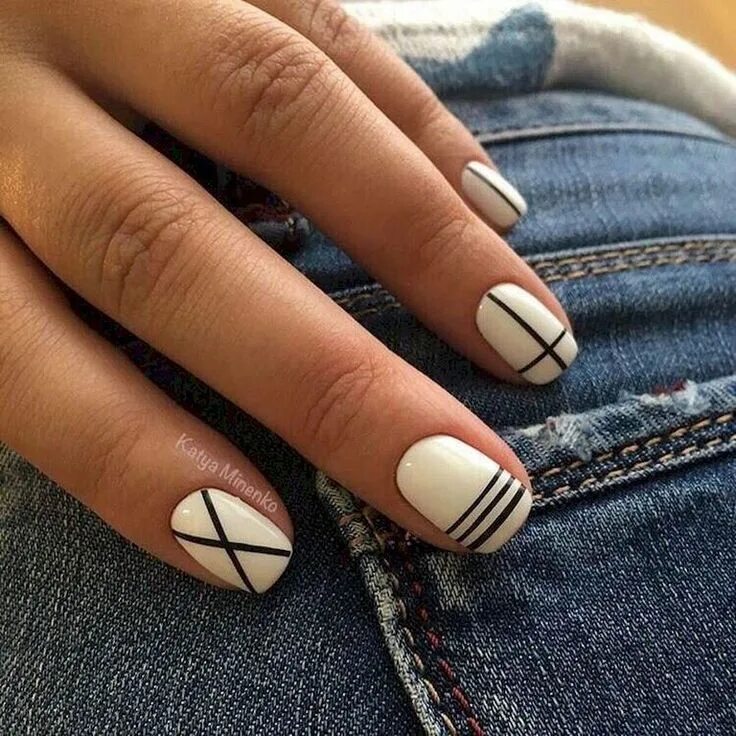 Простые идеи маникюра на короткие 30+ Cute Eye Catching Nail Art Designs You Must Try Line nail designs, Lines on 