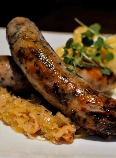 Простые немецкие рецепты с фото Bratwurst with braised sauerkraut German cuisine, Cooking recipes, Octoberfest f