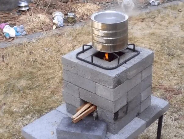 Простые печи для дачи своими руками Build a "better" brick rocket stove for $10 Video - Solar Burrito Rocket stoves,