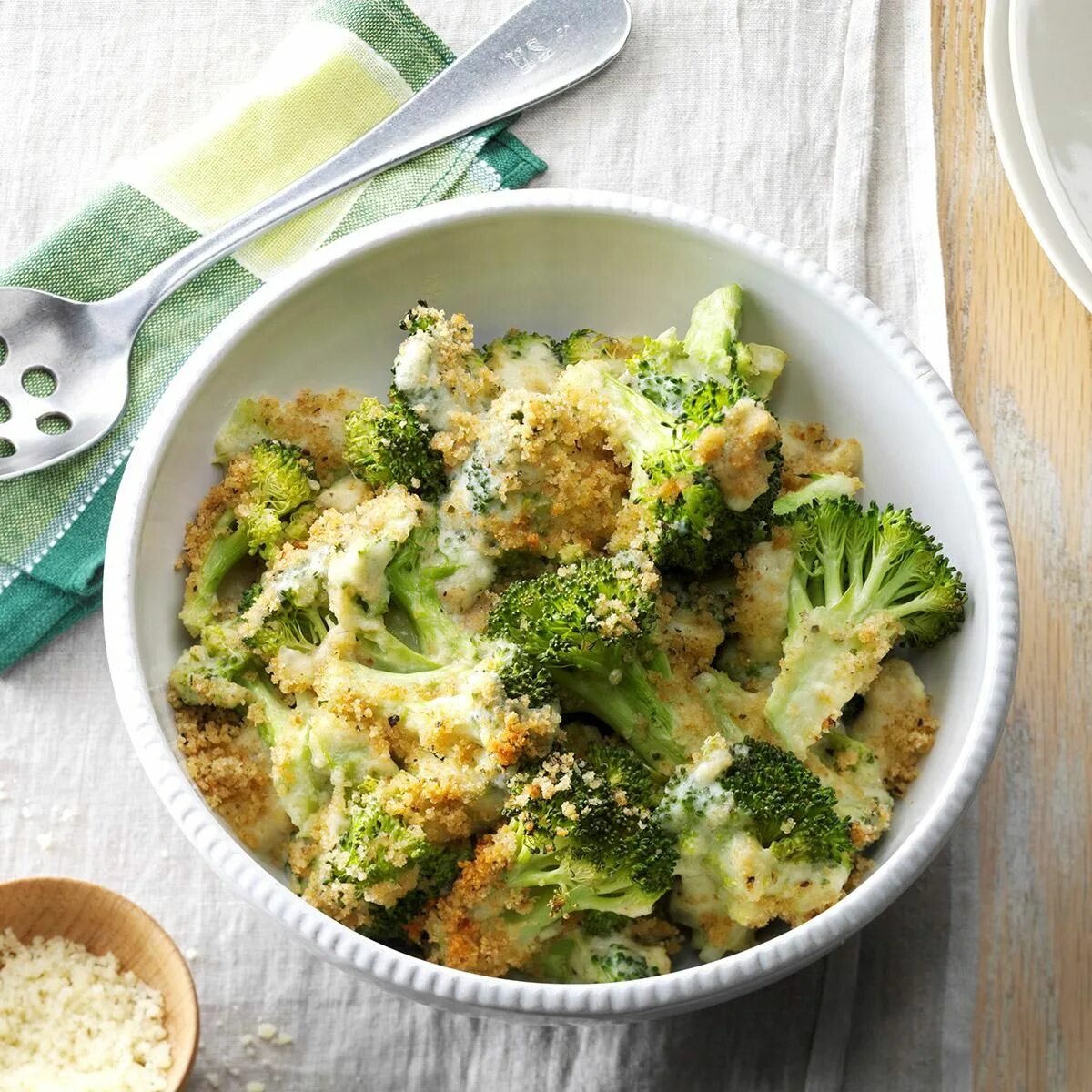 Простые рецепты с брокколи с фото Baked Parmesan Broccoli Recipe Parmesan broccoli recipes, Vegetable side dishes,