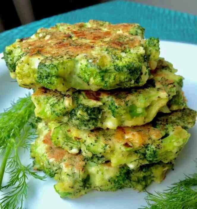 Простые рецепты с брокколи с фото #Broccoli #Feta #Fritters #Hungry broccoli feta fritters - Hungry Happens Made w