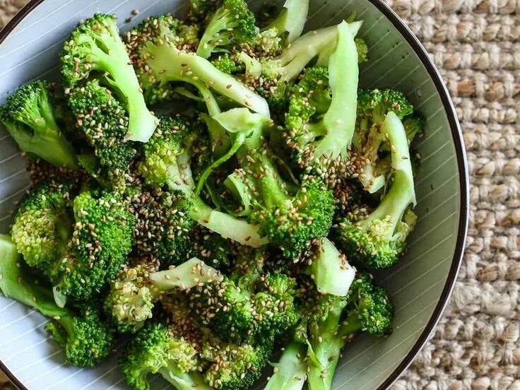 Простые рецепты с брокколи с фото Sesame Broccoli Vegan Broccoli recipes, Vegan asian recipes, Vegetarian vegan re