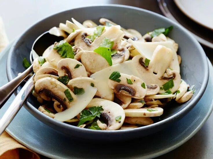 Простые рецепты с грибами шампиньонами фото Fresh Mushroom and Parsley Salad Recette Salade de champignons, Food network, Id