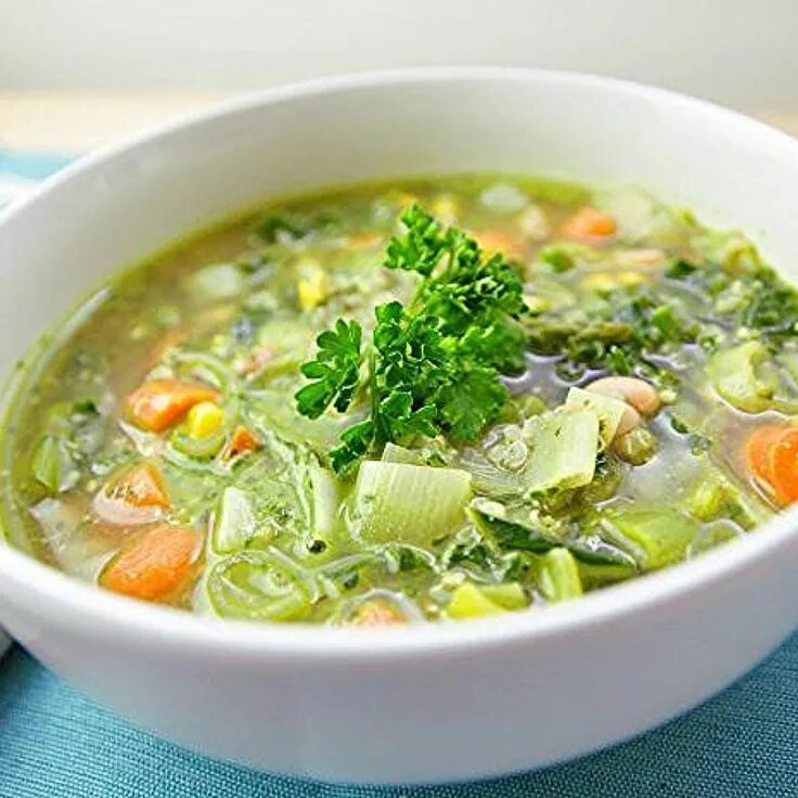 Простые супчики рецепты с фото Spring Vegetable Quinoa Soup with Lemon Basil Pest Vegetable soup recipes, Soup 