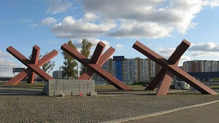 Противотанковые ежи московская область химки фото И врагу никогда не добиться. - "Красная звезда"