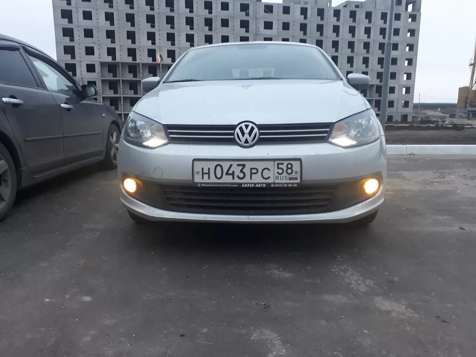 Противотуманные фары поло тюнинг Жёлтые лампочки в птф - Volkswagen Polo Sedan, 1,4 л, 2018 года электроника DRIV