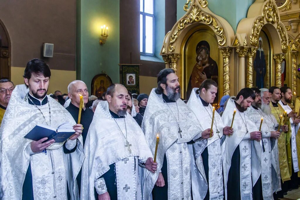 Протоиерей виктор шальнев тамбов фото Совершено отпевание протоиерея Виктора Шальнева - Инжавино.рф