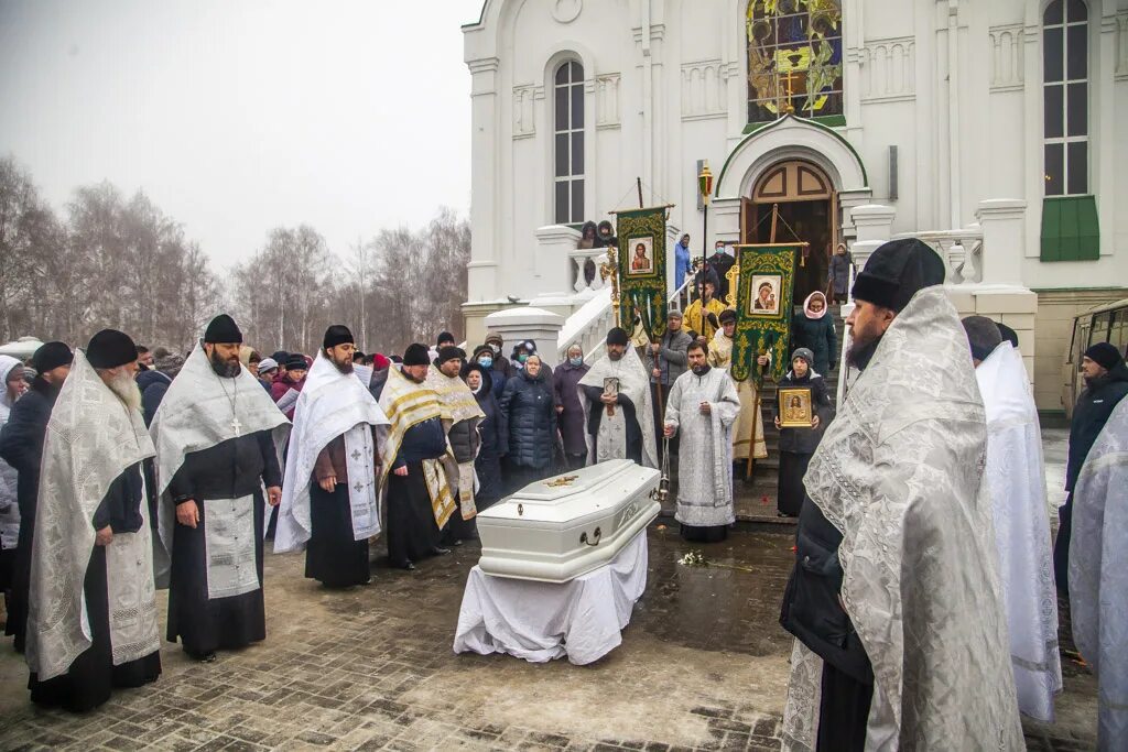 Протоиерей виктор шальнев тамбов фото Совершено отпевание протоиерея Виктора Шальнева - Инжавино.рф