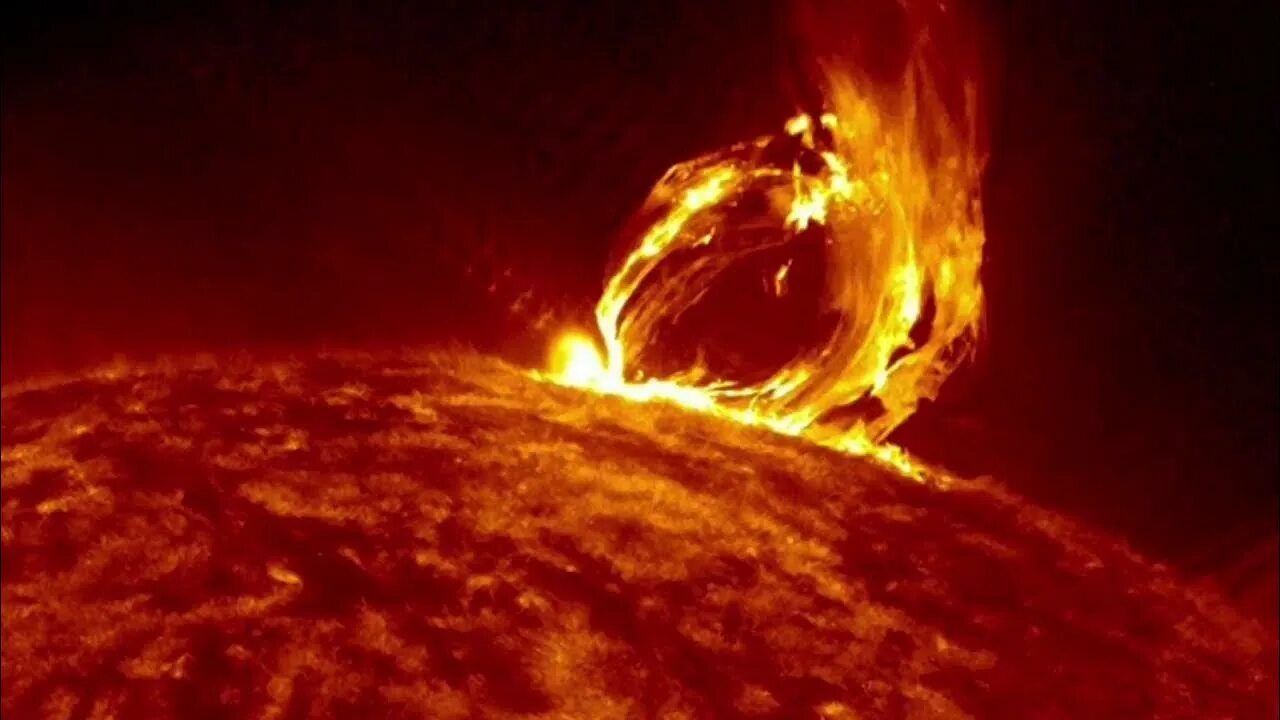 Протуберанцы на солнце фото Une tempête solaire doit toucher la Terre ce mercredi 2 février #Podcast - YouTu