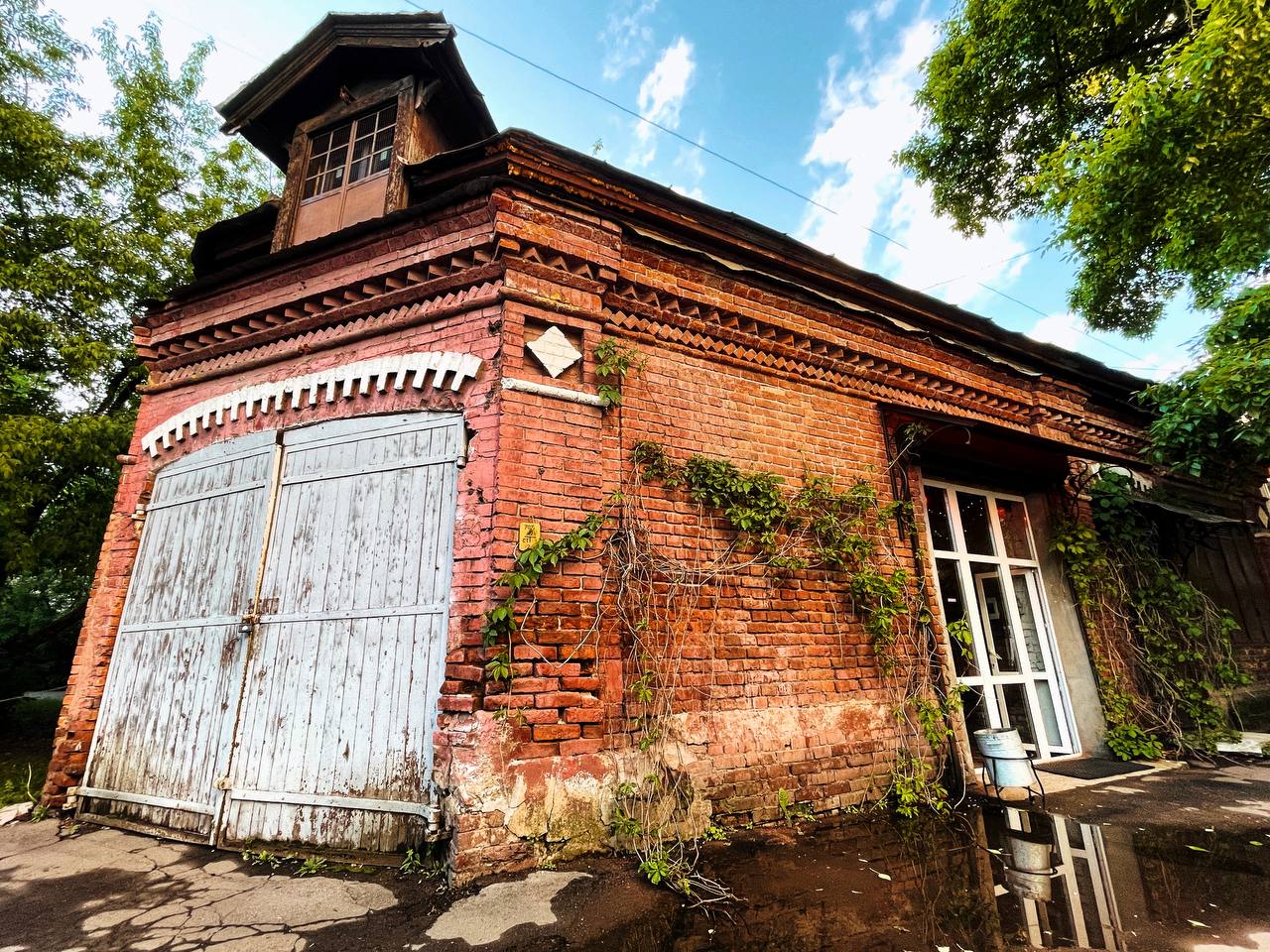 Проваг гараж октябрьский просп 241 люберцы фото Permanently closed: Garage Depo, cultural center, Moscow, Bolshoy Lyovshinsky La