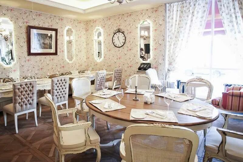 Прованс лесная ул 4 чкаловск фото Кафе Прованс (Cafe Provence) на Нахимова - ТоМесто Санкт-Петербург