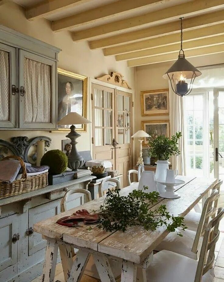 Прованс в частном доме фото Pin by Deva-nes on Ангелово French country living room, French country dining ro