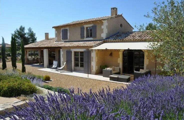 Прованс в частном доме фото Pin on Idees casa French farmhouse style, Mediterranean homes, House exterior