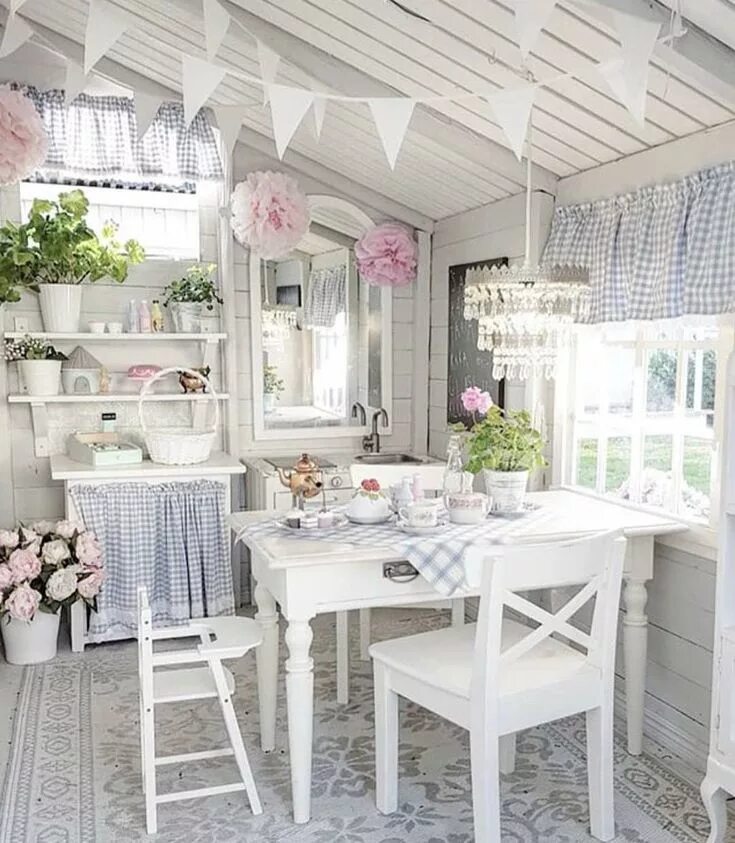 Прованс в интерьере дачи Pin by RoseLynn Rea on Home Decor Playhouse interior, Play houses, Shabby chic k