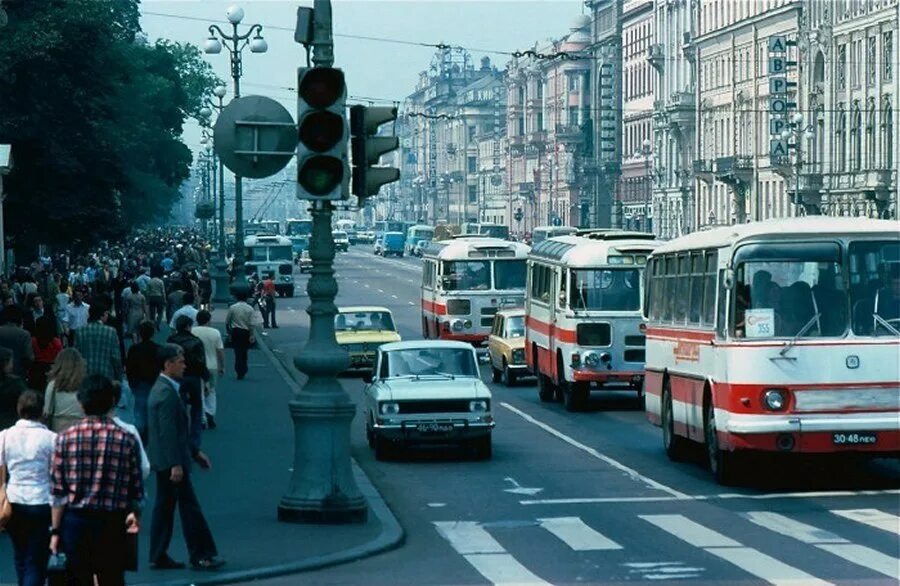 Провинция советская ул 80 фото Ленинград, Невский проспект 1981 год. На Невском проспекте ... Назад в СССР Фото