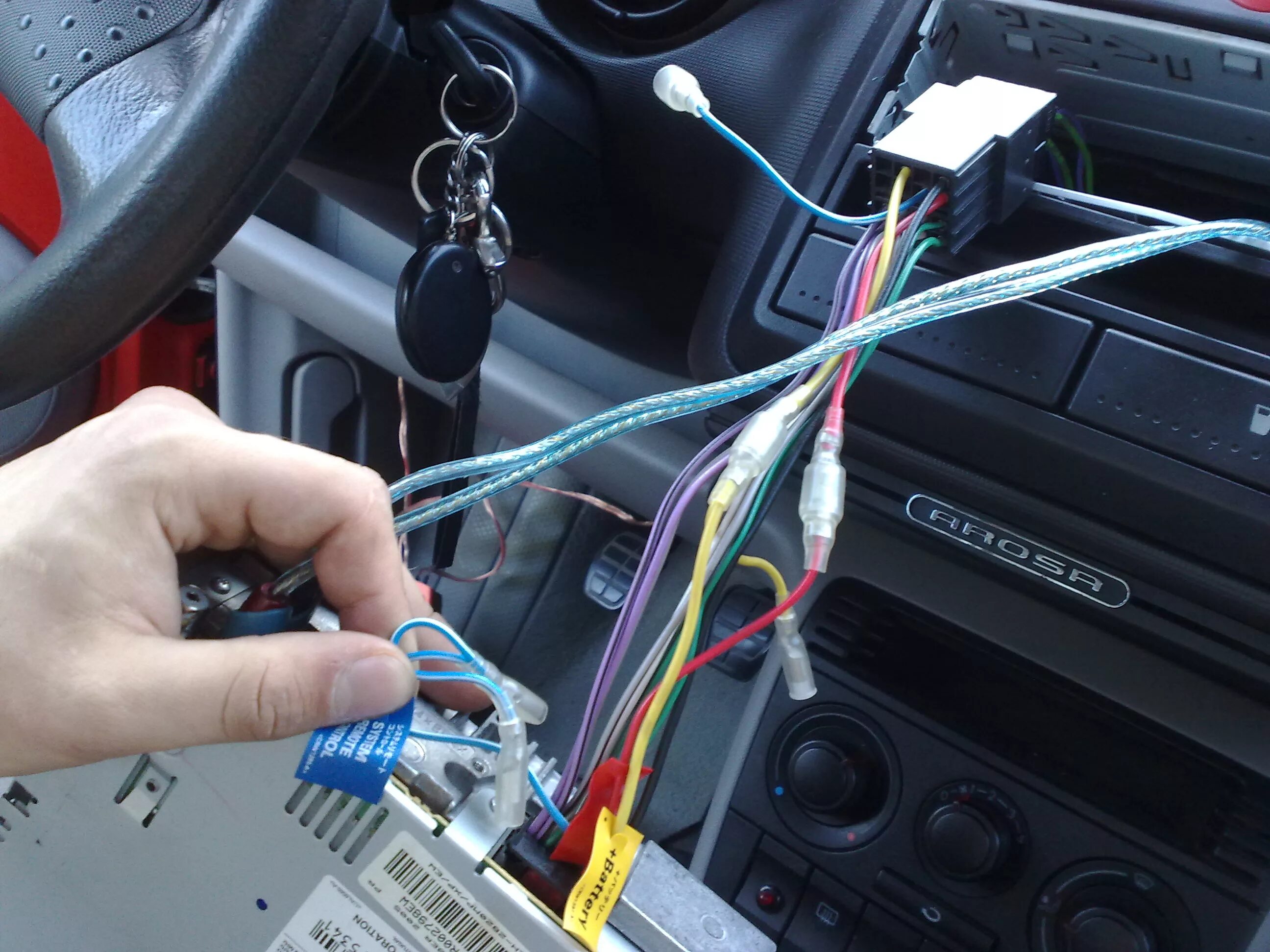 Провода для подключения усилителя к магнитоле Connecting the System Remote Control Cable to a Car Radio Properly