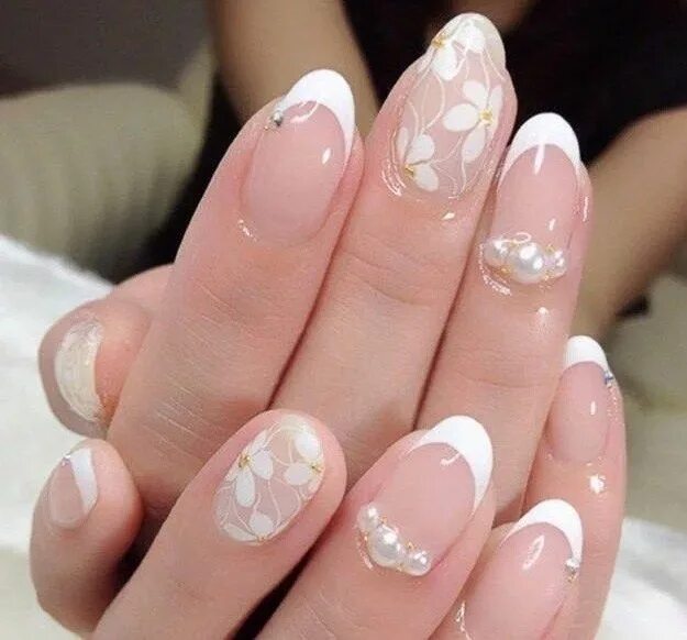 Прозрачный маникюр с белым френчем Nail Art For Christmas Ideas 2019 Uñas de gel, Diseños de uñas, Disenos de unas