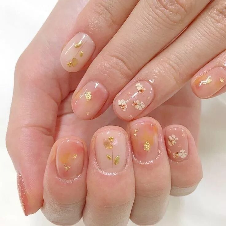 Прозрачный маникюр с рисунком на коротких Untitled Cute nail art designs, Flower nails, Cute nails