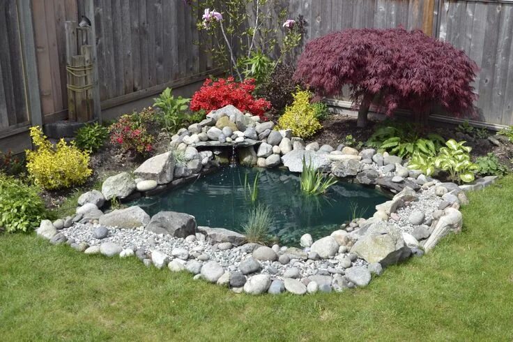 Пруд в домашних условиях своими Backyard focal point water garden. This small pond adds interest in the smallest