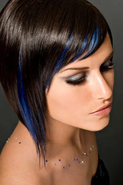 Пряди на короткие волосы фото Pin by Mirta Miño on New look. Hair streaks, Short hair color, Bold hair color