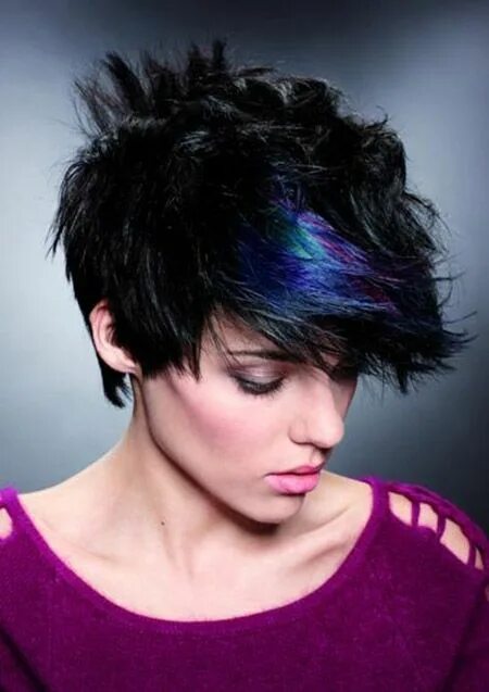 Пряди на короткой стрижке Blue and black hair - bright patches of colour like this add more vibrancy to bl