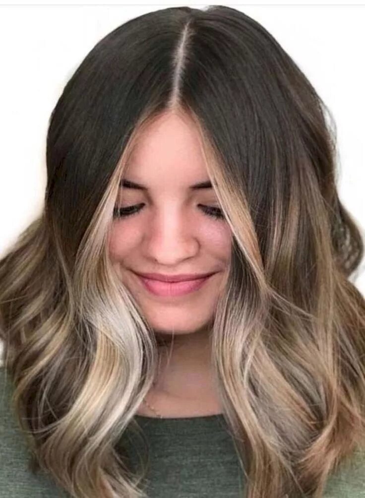 Пряди на средне русые волосы фото Pin on Волосы Hair color balayage, Balayage hair, Ombre hair blonde