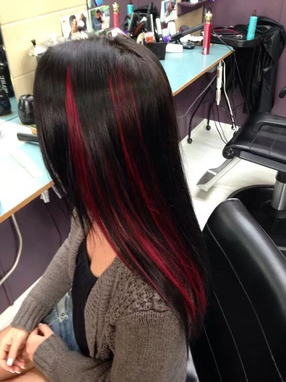 Пряди на темных волосах длинных фото Black Hair with Red Peekaboo Highlights Black red hair, Red hair streaks, Black 