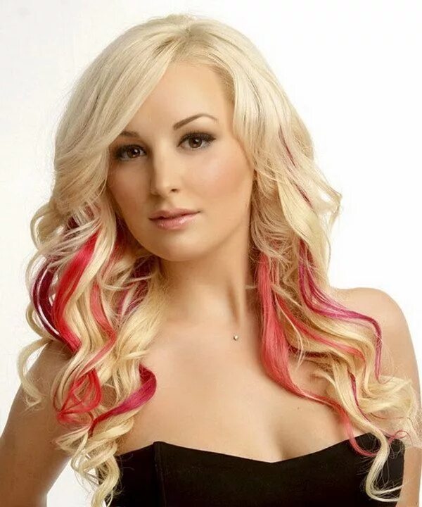 Прядки на светлые волосы фото 25 Hottest Blonde Hairstyles with Red Highlights 2022 Pink blonde hair, Strawber