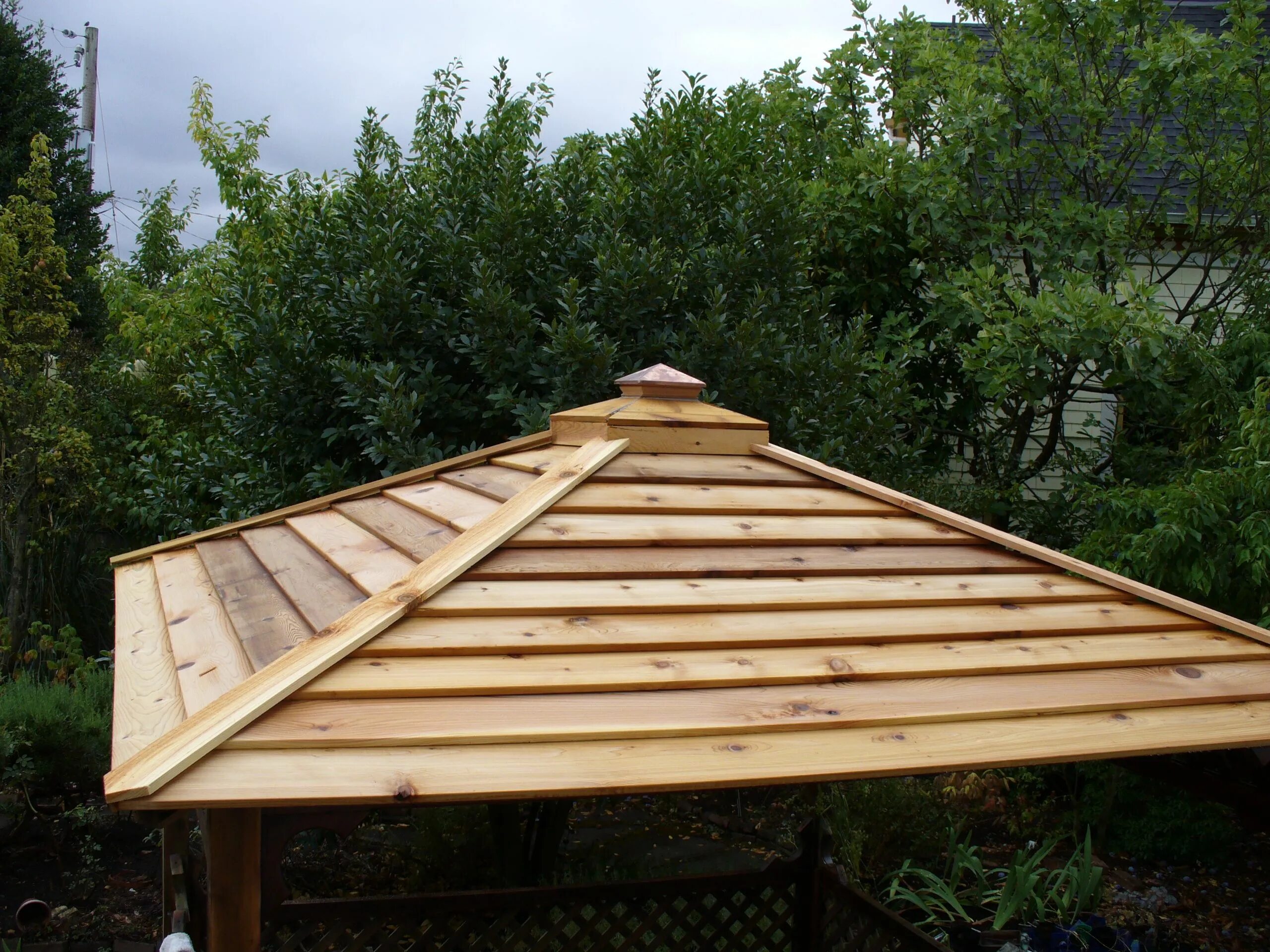 Прямая крыша беседки своими руками P1000019.JPG (2560 × 1920) Gazebo roof, Wooden gazebo, Gazebo