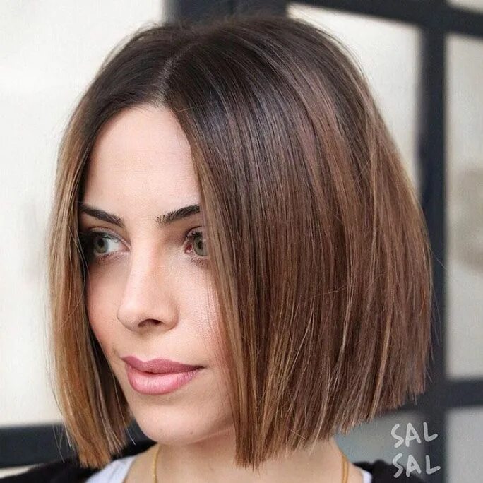 Прямое каре на тонкие волосы фото Flattering Hairstyles That Will Make You Feel Years Younger Short straight hair,