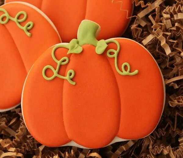 Пряник тыква фото Decorated Pumpkin Cookie Pumpkin cookies decorated, Halloween sugar cookies, Eas