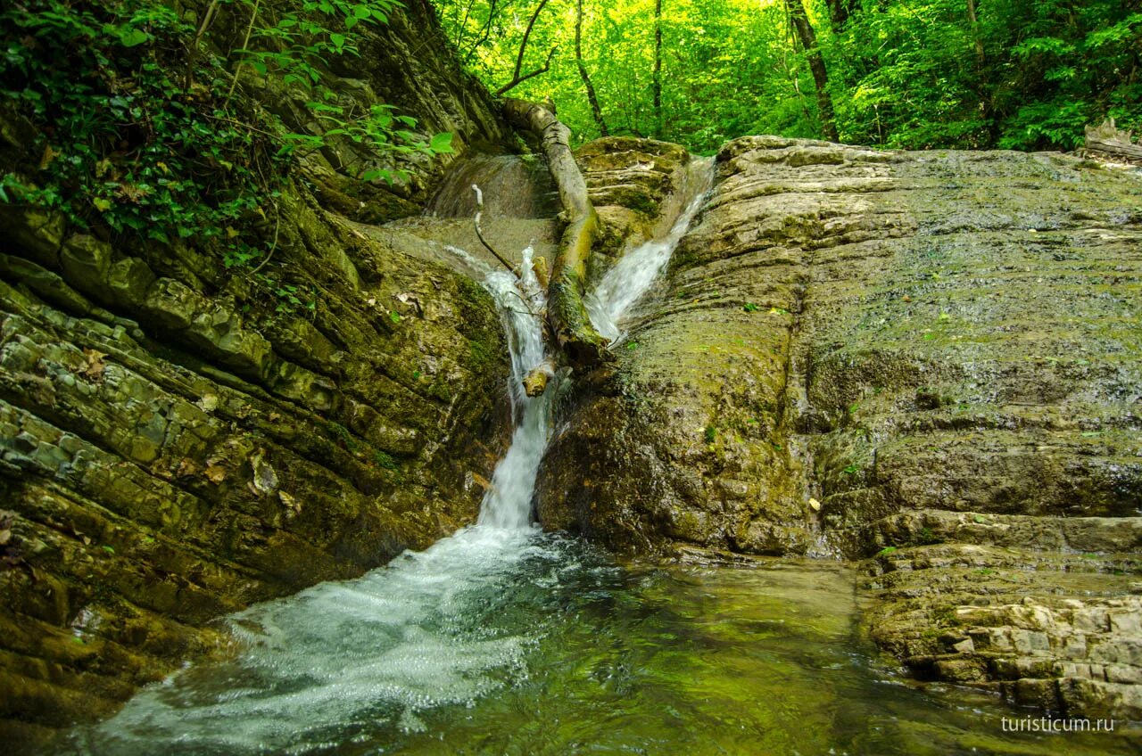 Пшадские водопады краснодарский край фото Пшадские водопады и дольмены в долине реки Пшада