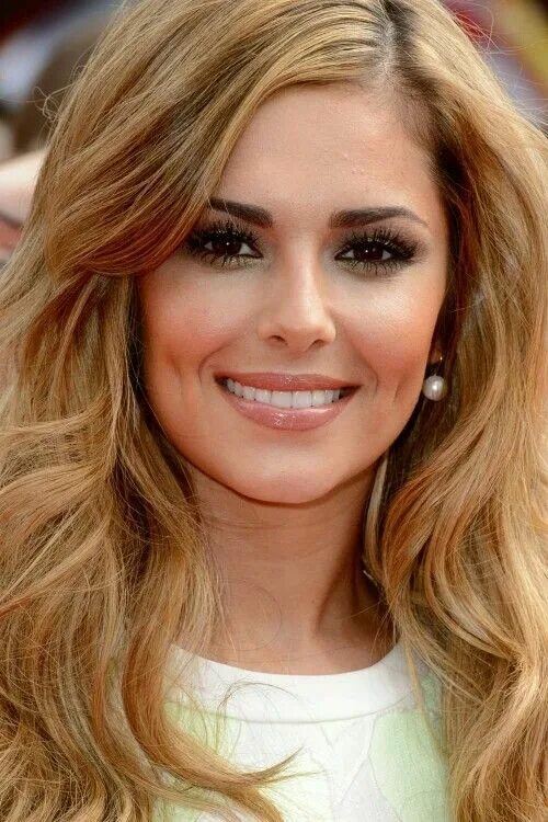 Пшеничный цвет волос фото для карих глаз Pin by Sergio Malagamba on Bellezas Cheryl cole, Beauty, Celebrity hairstyles