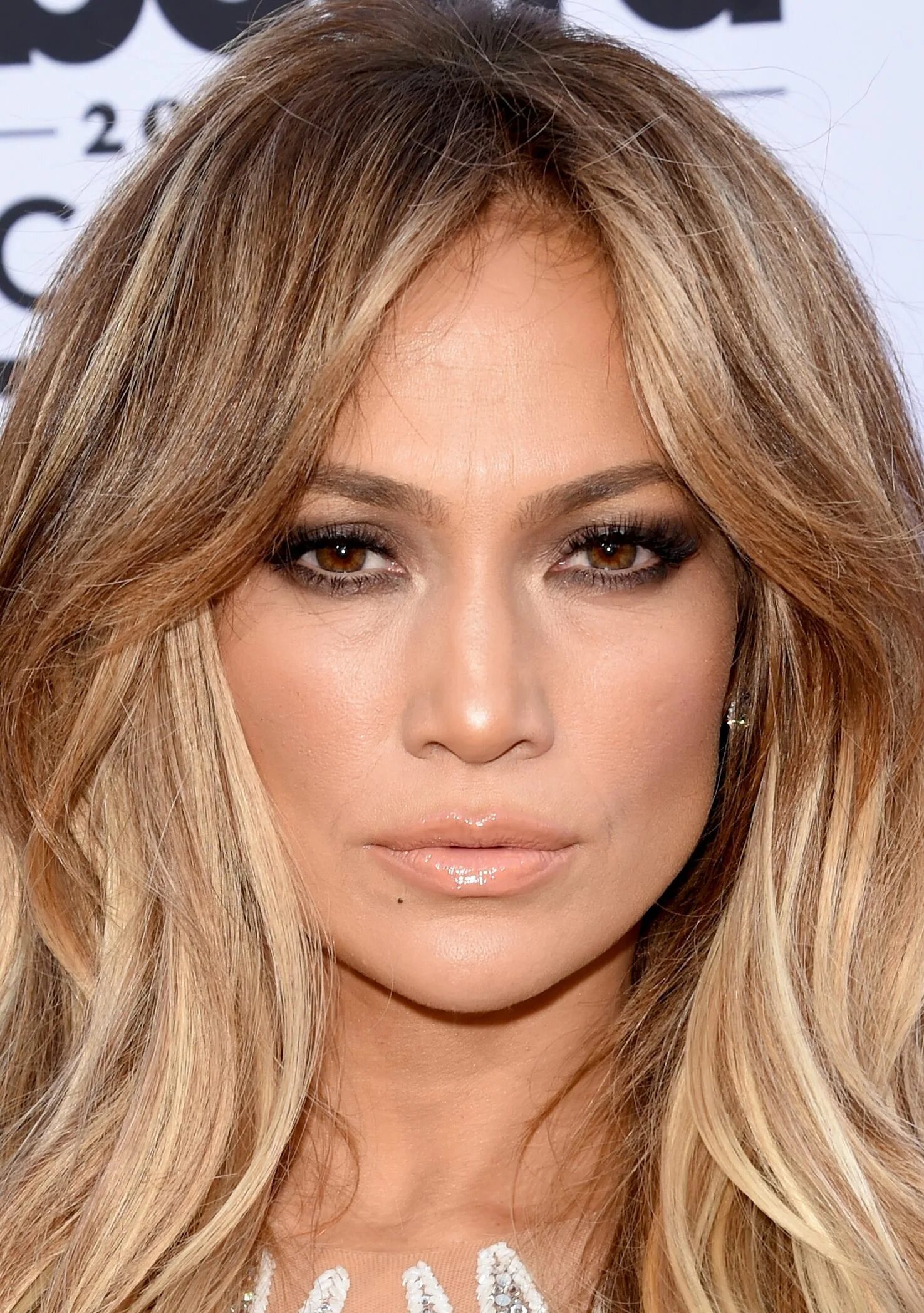 Пшеничный цвет волос фото для карих глаз jenniferlopez-ukraine.blogspot.com Jennifer Lopez - 2015 Billboard Music Awards 