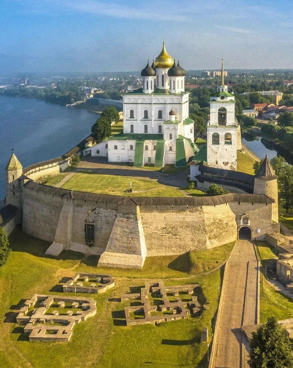 Псков достопримечательности фото с названием Псков- Ореховно spadchyna.by