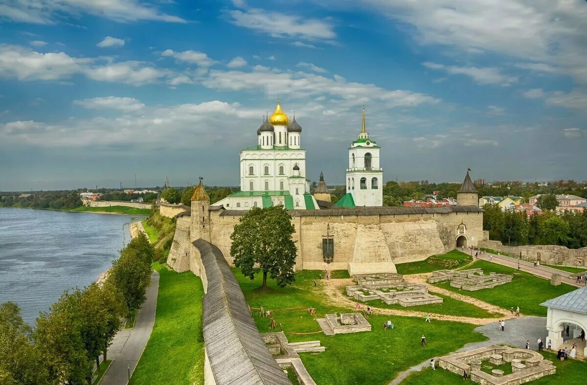 Псков достопримечательности фото с описанием Экскурсия изборск в Москве: 1 экскурсовод со средним рейтингом 4.8 с отзывами и 