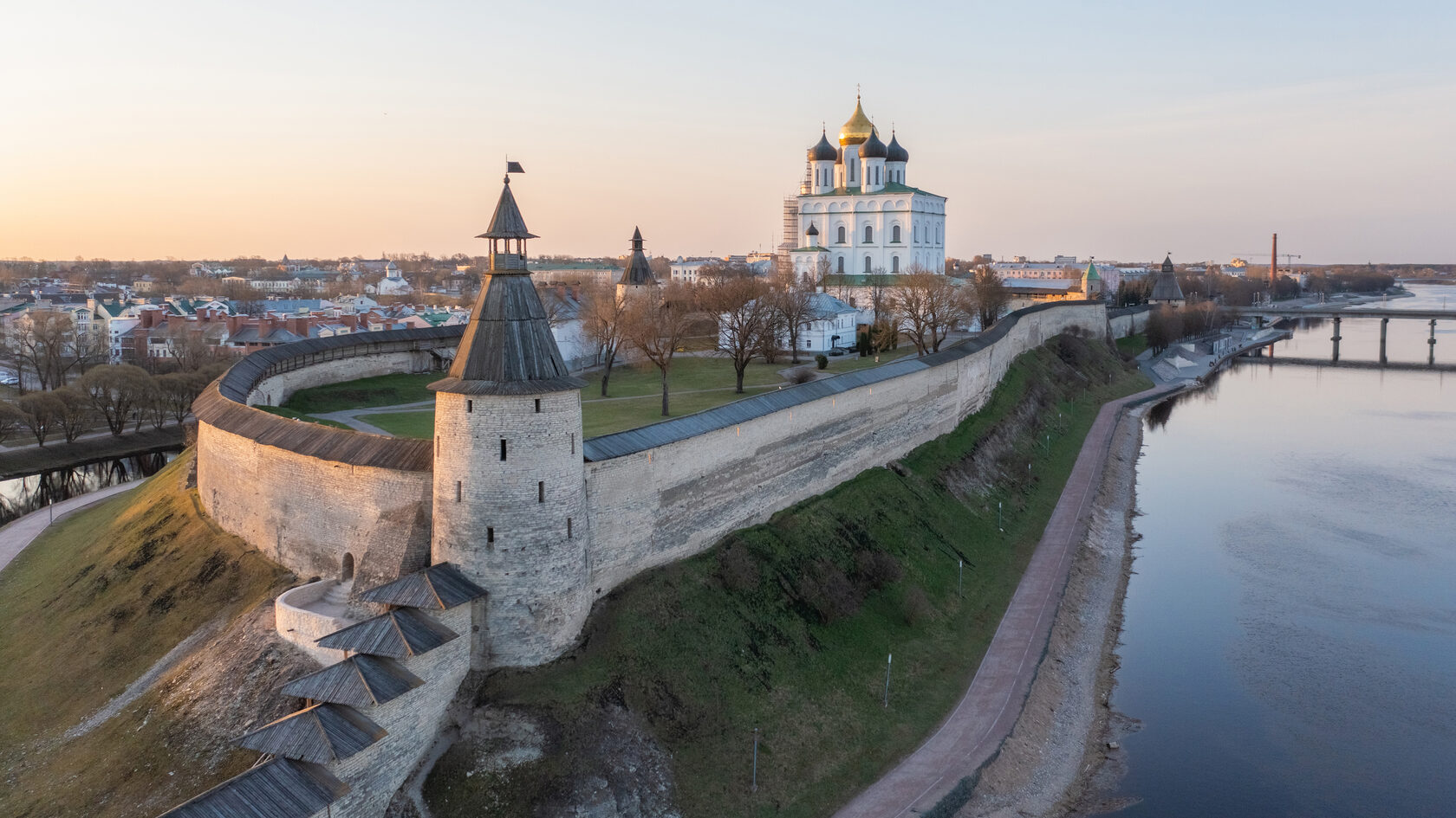 Псков кремль фото внутри Фотопутешествие в Псков с Владимиром Сакуновым