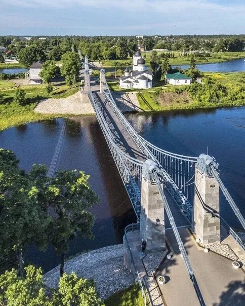 Псков остров фото Zanjirli ko'priklar Orollar, Pskov viloyati. Sokin shaharcha Pskov viloyatidagi 