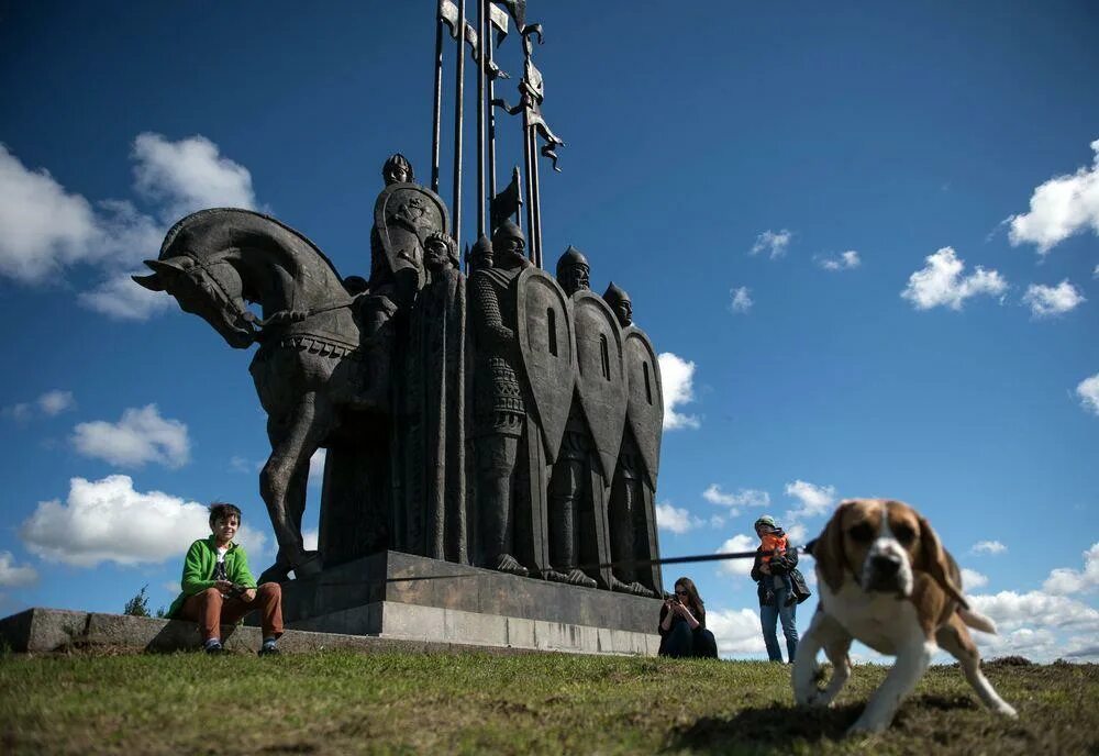 Файл:Pskov. Monument to Alexander Nevsky P7190836 3525.jpg - Википедия