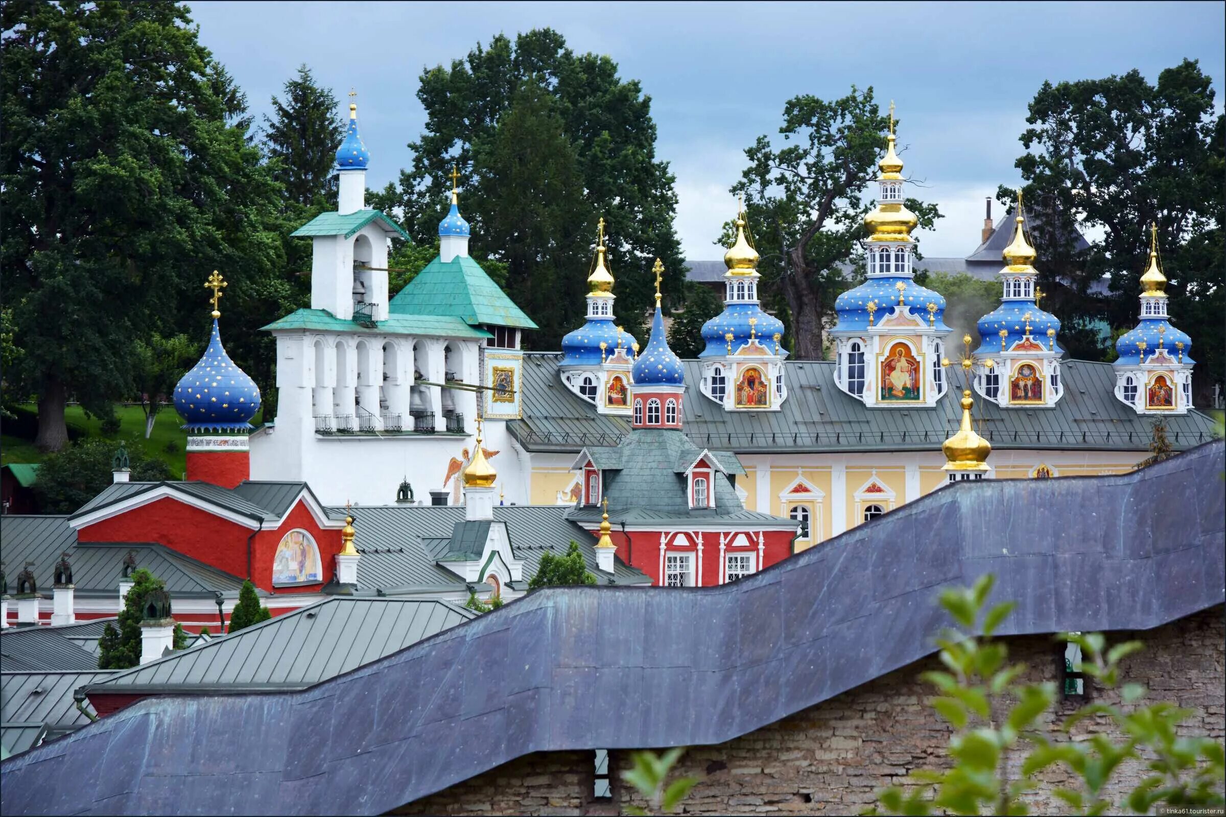 Псково печерский монастырь фото Псково-Печерская духовная семинария производит набор обучающихся - Православие в