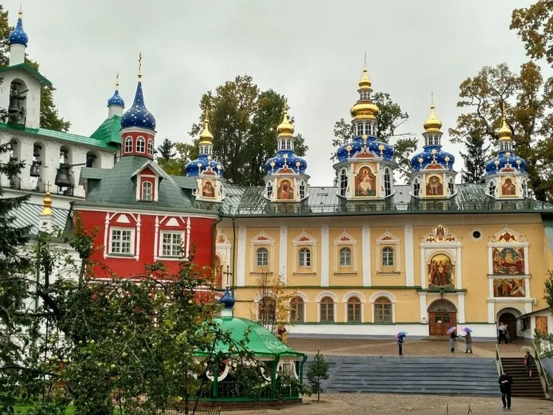 Псково печерский монастырь фото Поездка в Псковские Печеры Новости Храм святителя Василия Великого в Осиновой ро