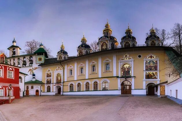 Псково печерский монастырь фото летом Печоры и Изборск: однодневная экскурсия - 3500 руб. - экскурсия в Пскове