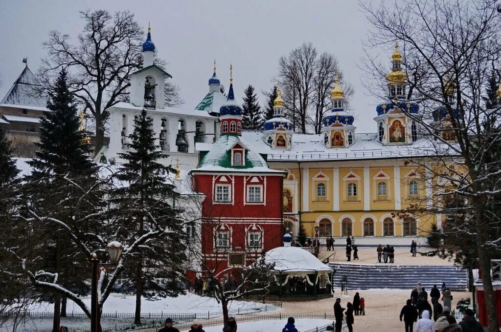 Псково печерский монастырь зимой фото 33 ГОДА АРХИЕРЕЙСТВА МИТРОПОЛИТА ПСКОВСКОГО И ПОРХОВСКОГО ИОАННА (РАЗУМОВА) Срет